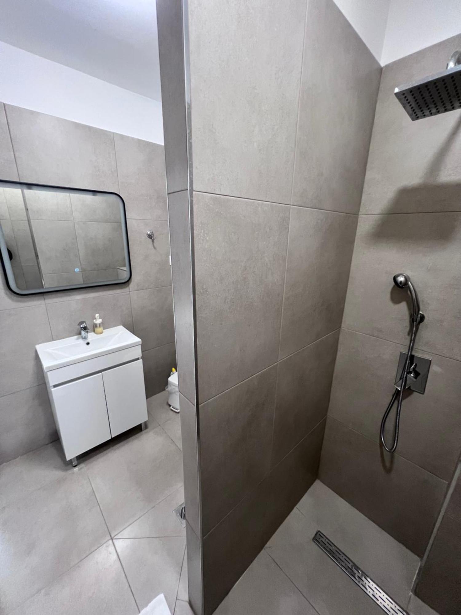 F Apartment เทสซาโลนิกิ ภายนอก รูปภาพ