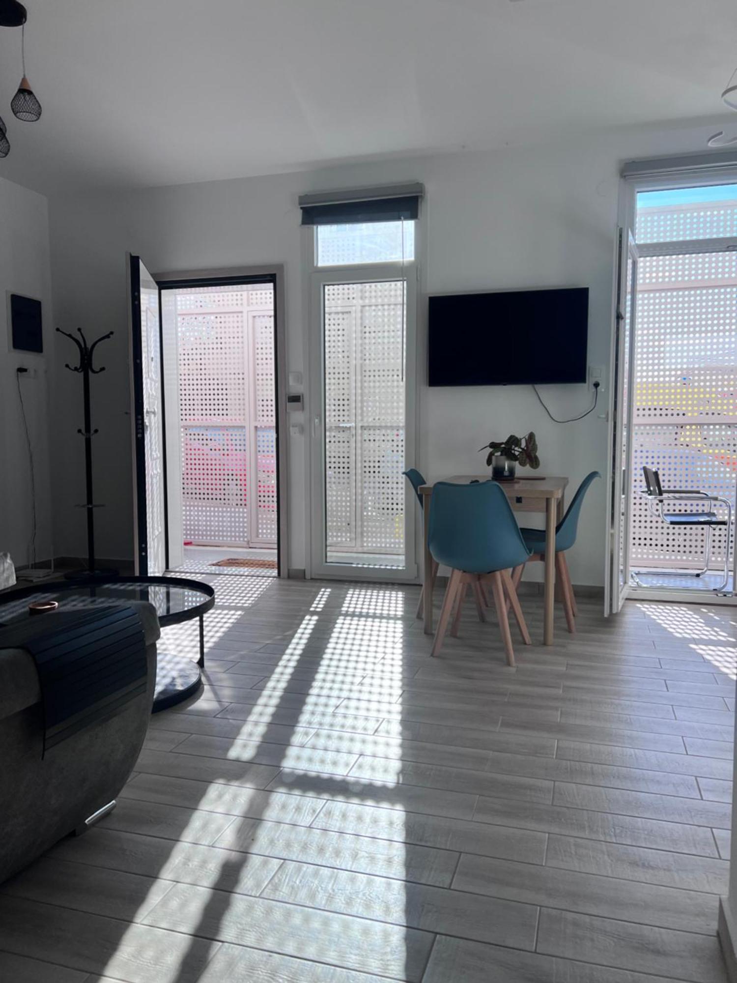 F Apartment เทสซาโลนิกิ ภายนอก รูปภาพ